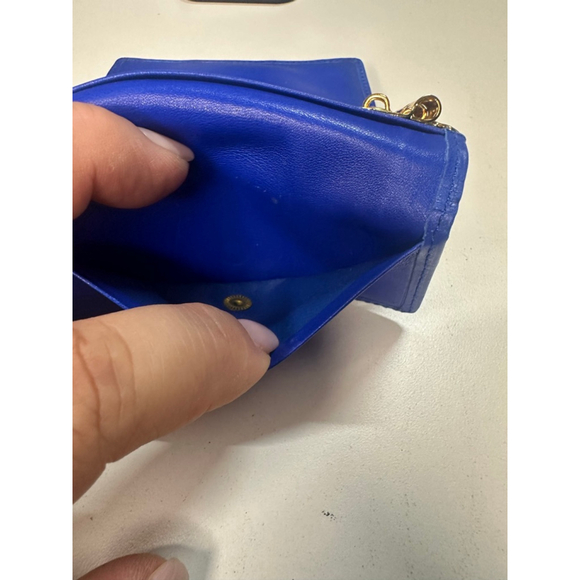 Women's Yves Saint Laurent Blue Leather Key Holder - Picture 10 of 10